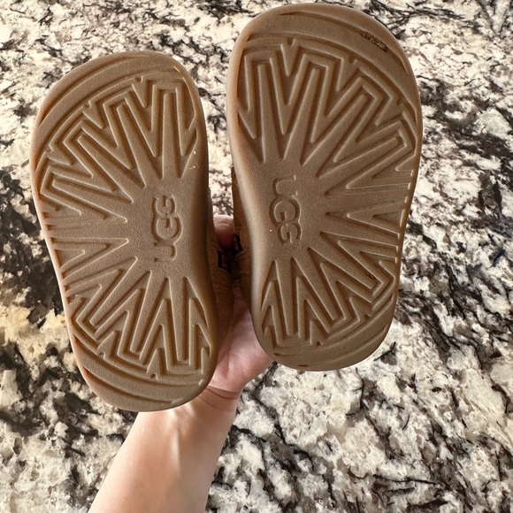 Toddler Size 4 Uggs - Picture 4 of 4